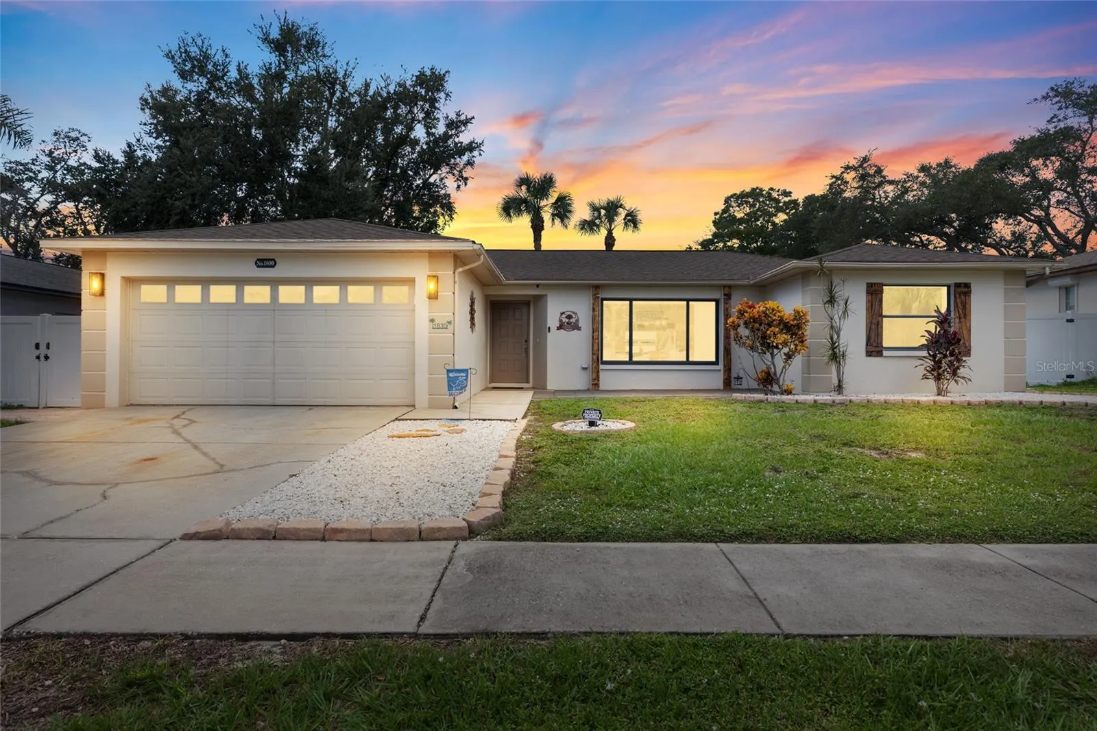 1830 WILLOW OAK DR W