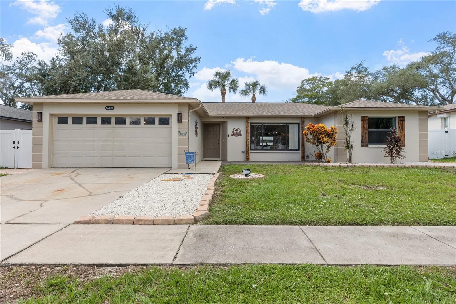 1830 WILLOW OAK DR W