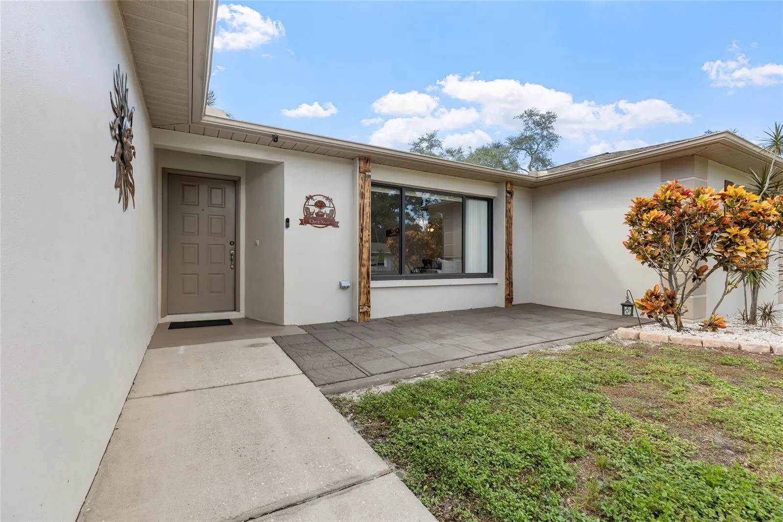 1830 WILLOW OAK DR W