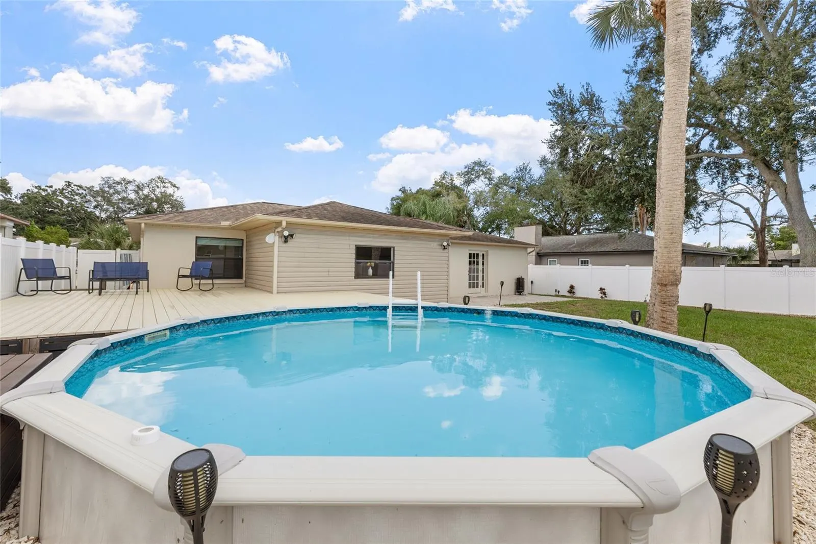 1830 WILLOW OAK DR W