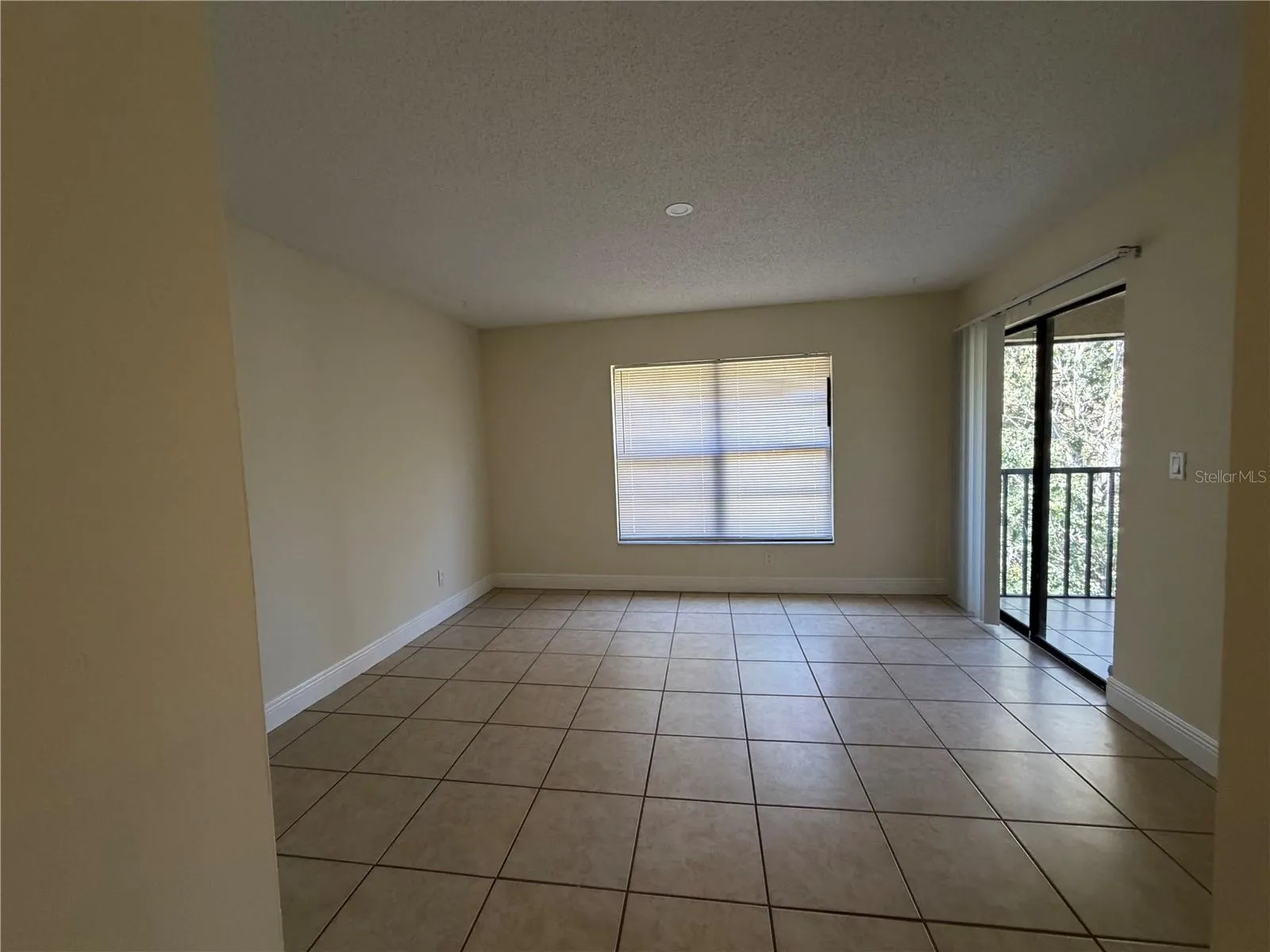7840 NIAGARA AVE #325 #325