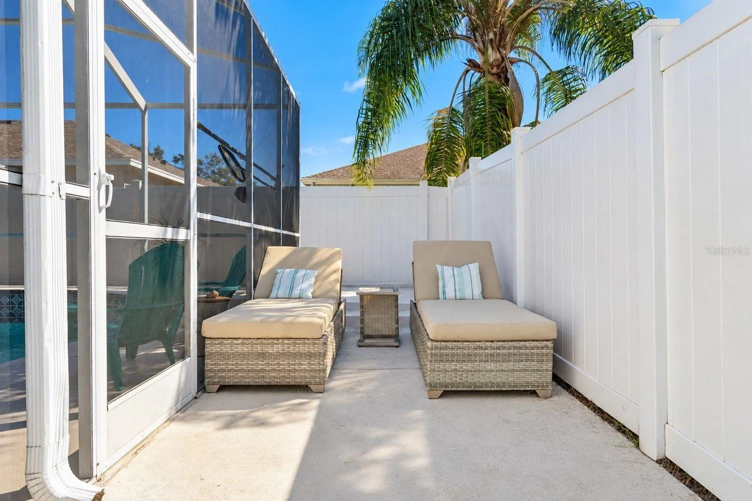 9646 FOX HEARST RD