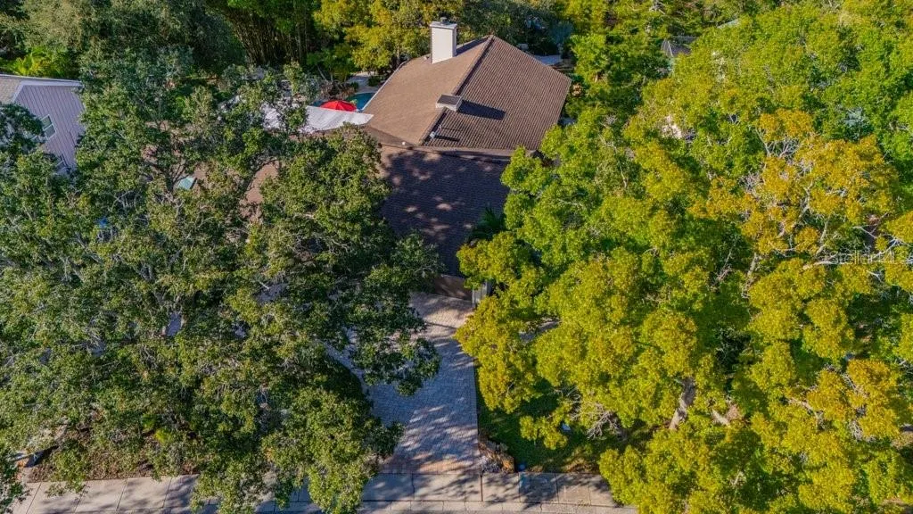 1184 WEYBRIDGE LN