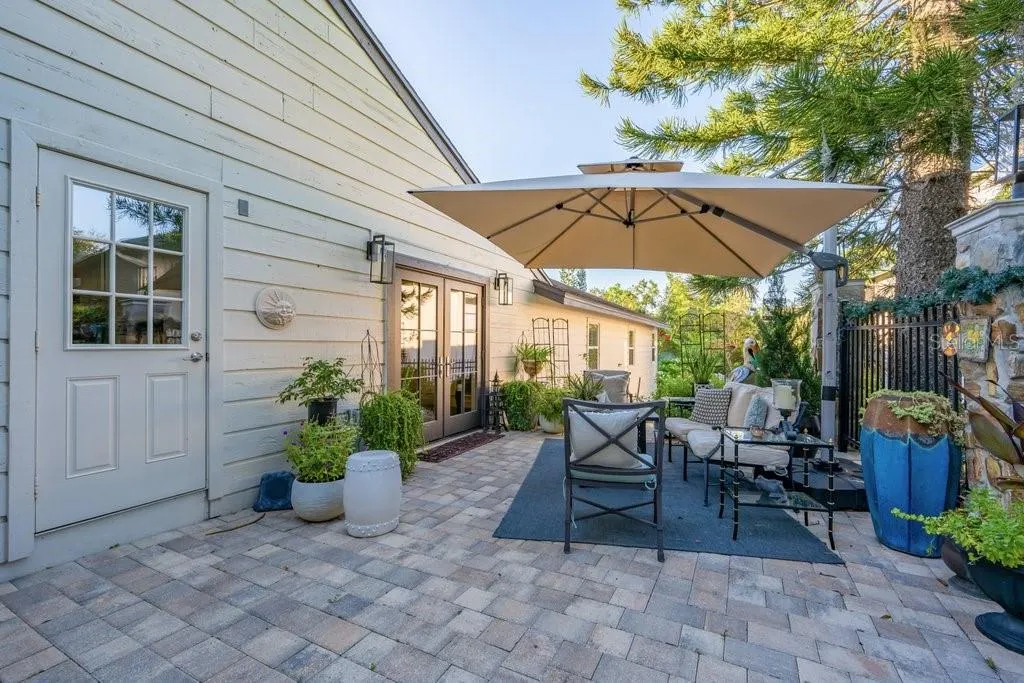 1184 WEYBRIDGE LN
