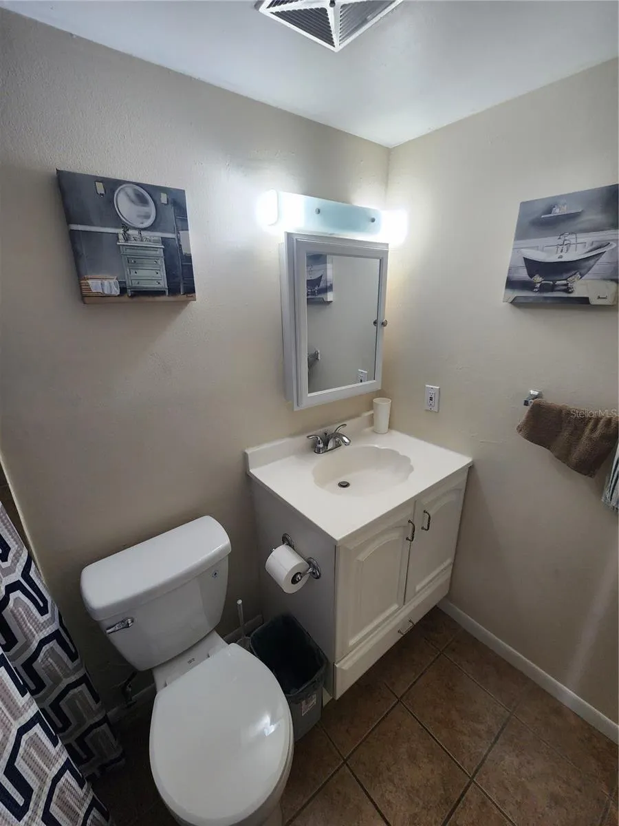 6308 NEWTOWN CIR #B2 #B2