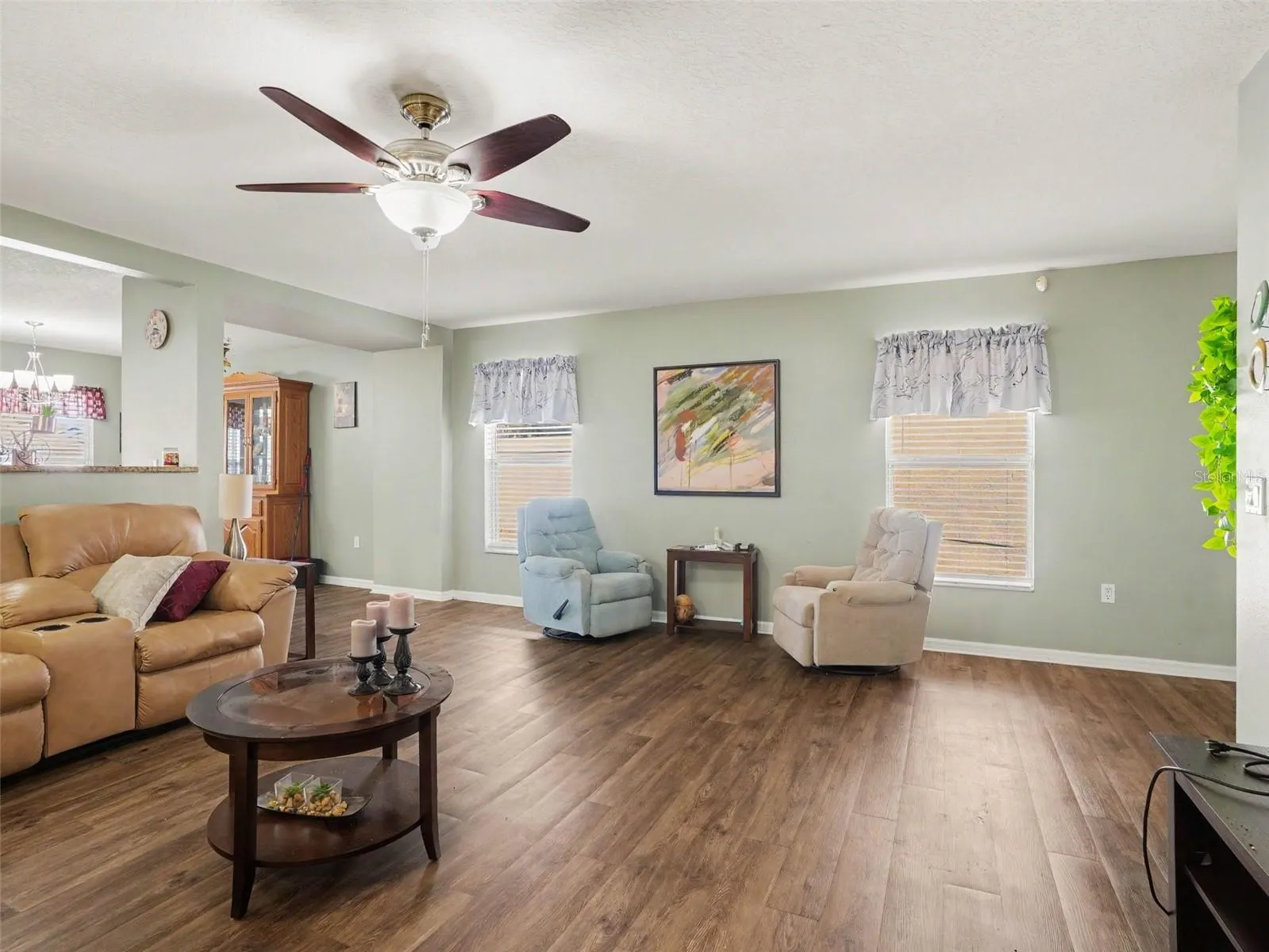 2608 WHITEWOOD RD