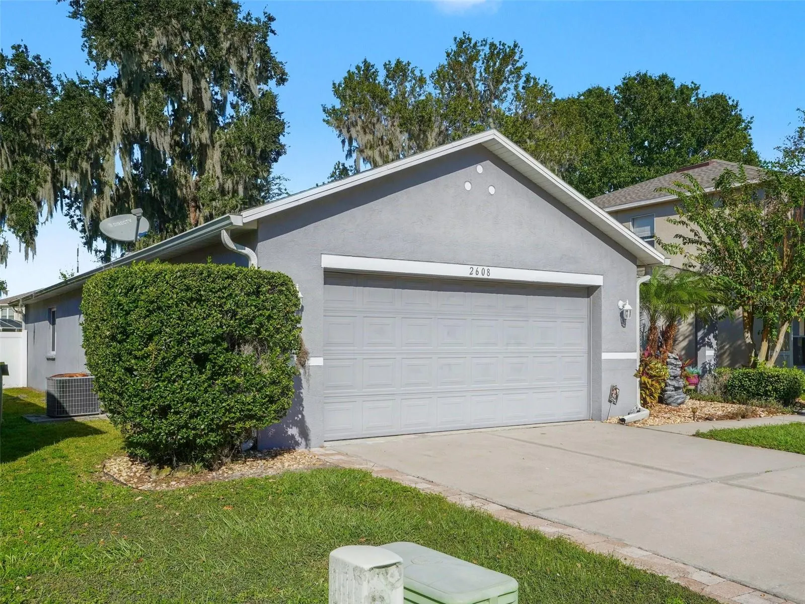 2608 WHITEWOOD RD