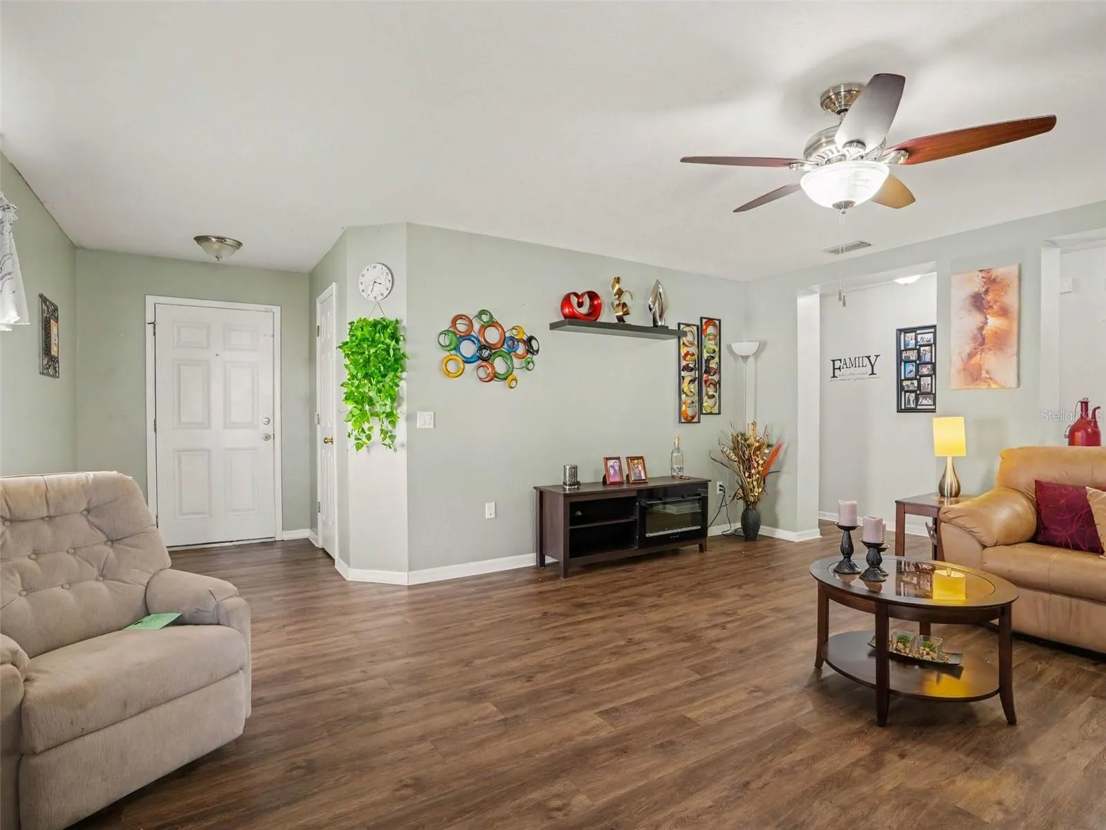 2608 WHITEWOOD RD