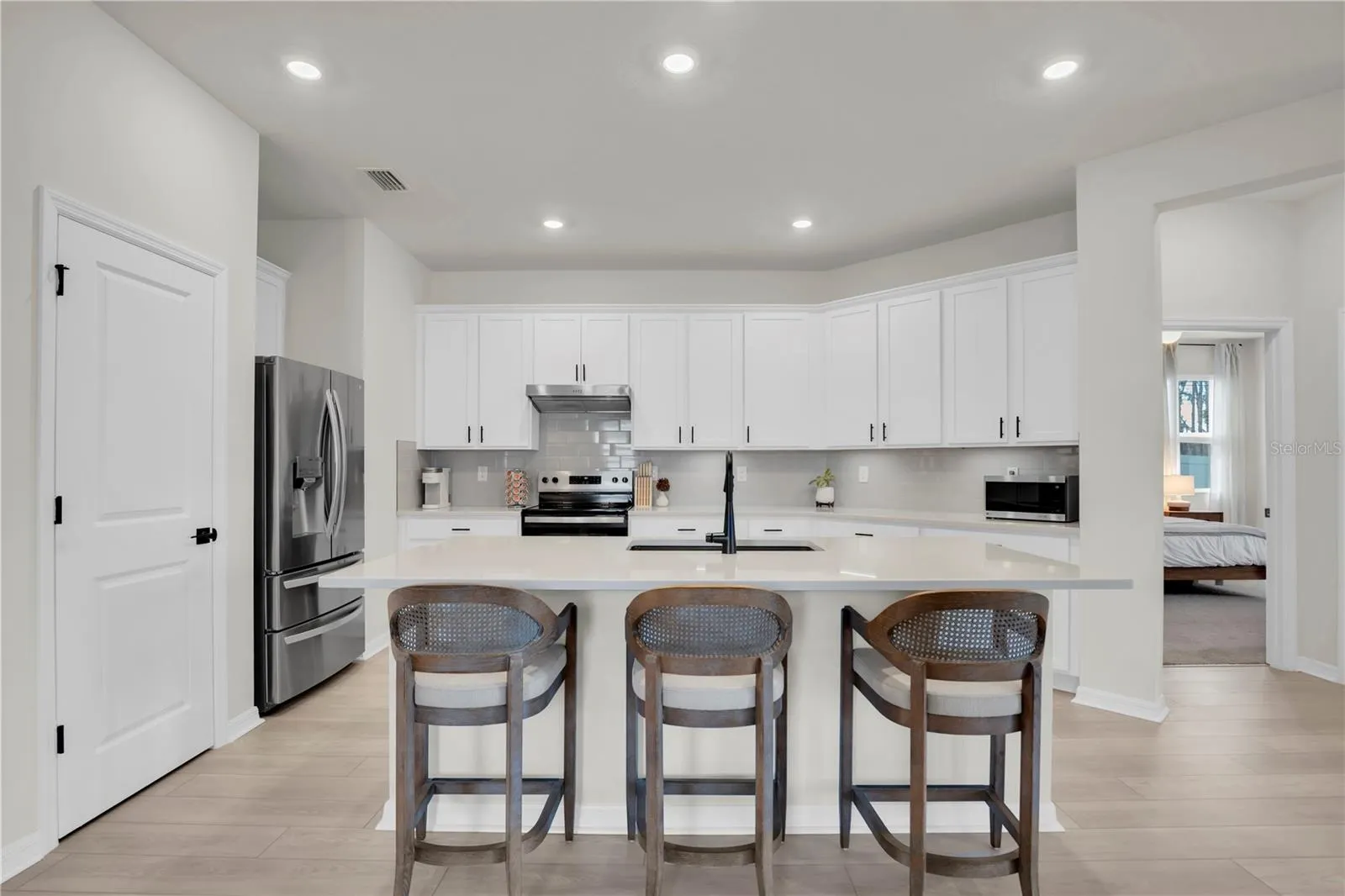37557 MACKENZIE DR