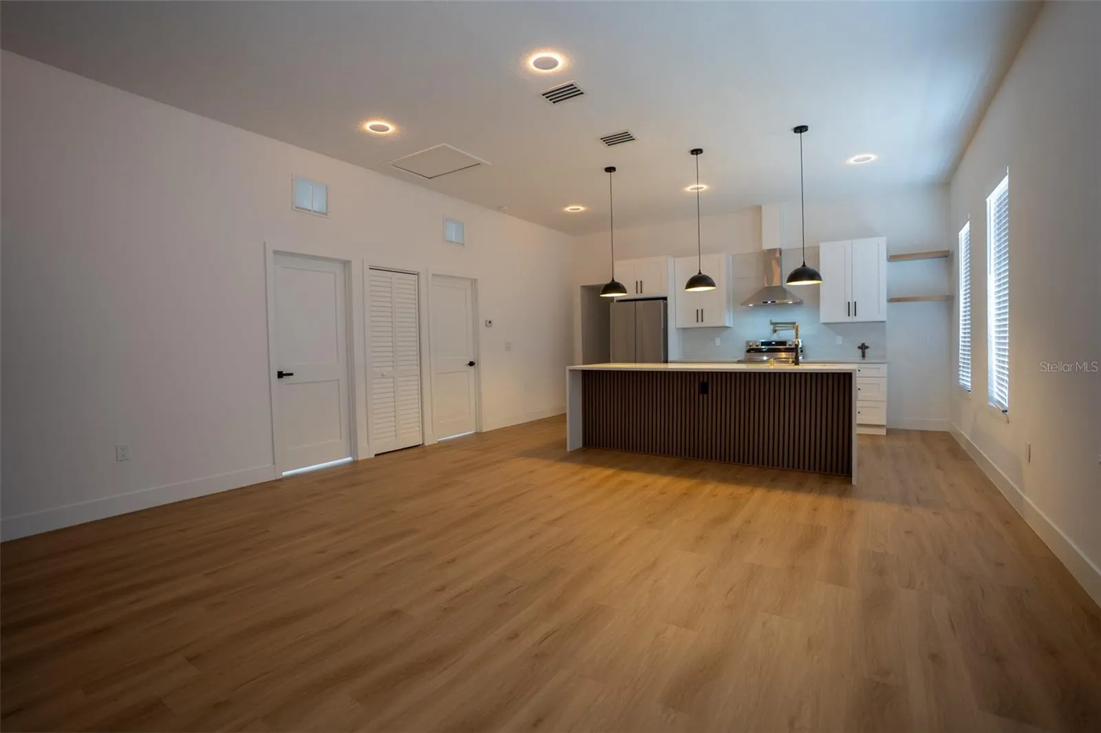 1209 E 18TH AVE