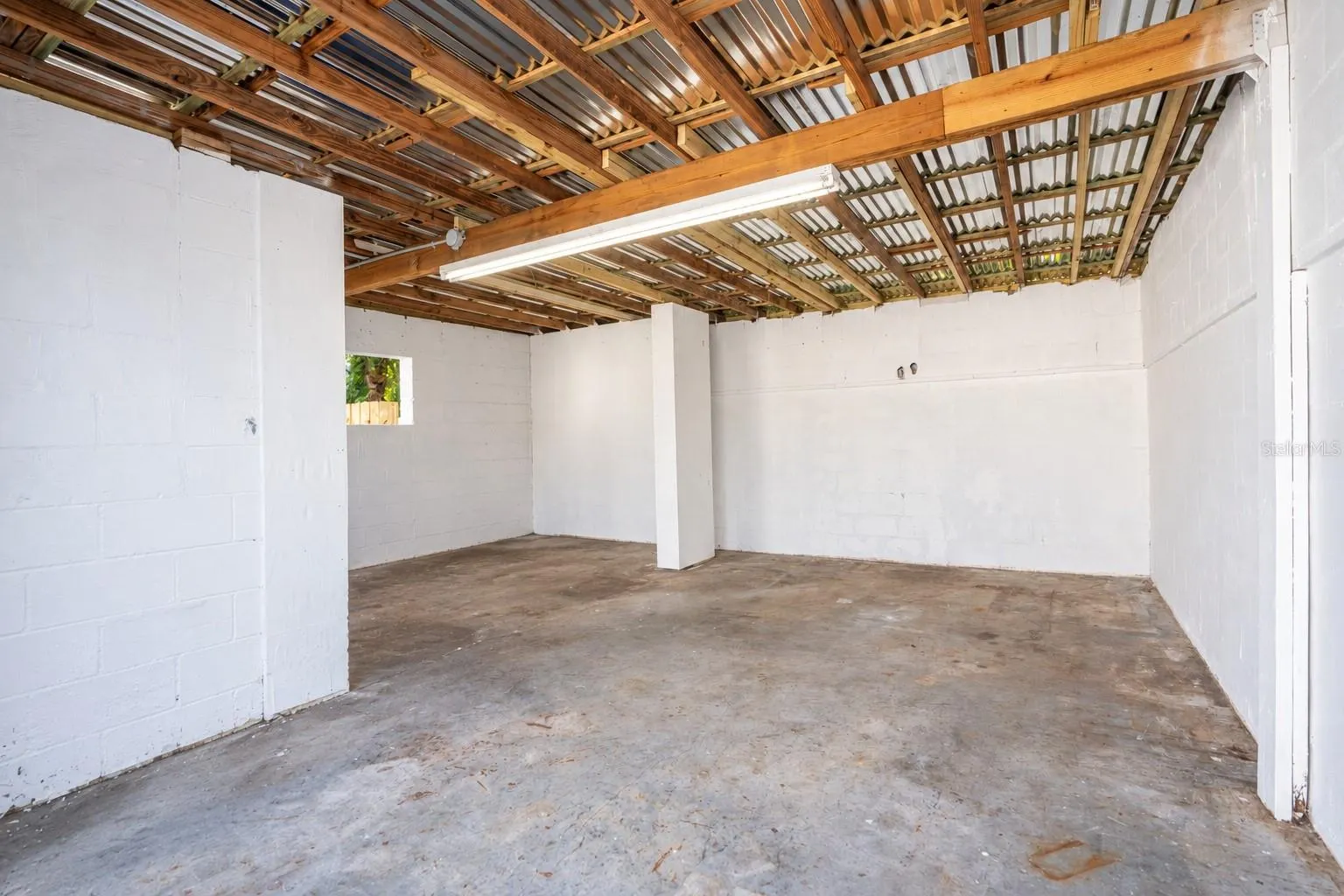 1209 E 18TH AVE