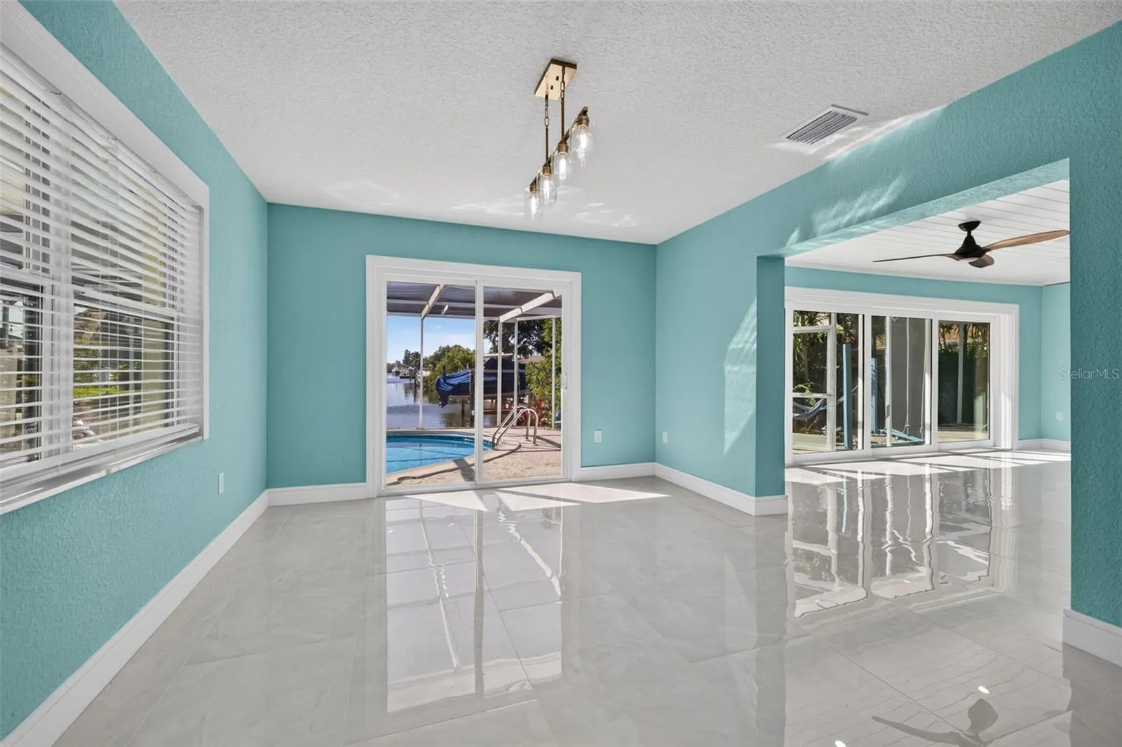 4643 BAY CREST DR