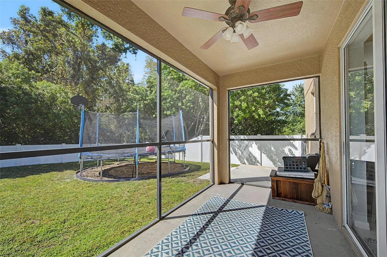 19266 FISHERMANS BEND DR