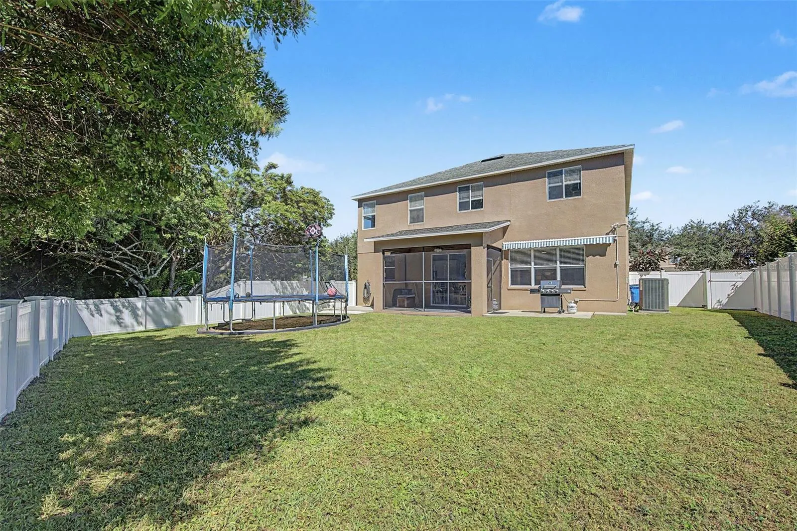 19266 FISHERMANS BEND DR