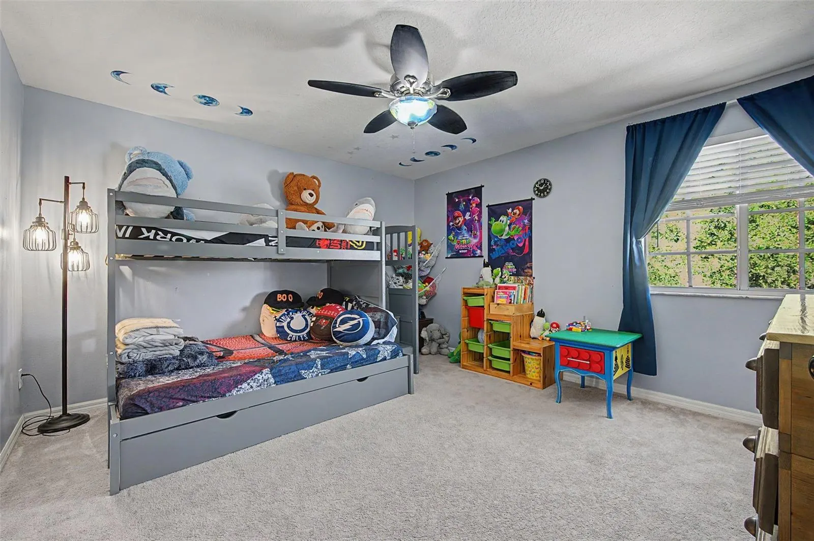 19266 FISHERMANS BEND DR