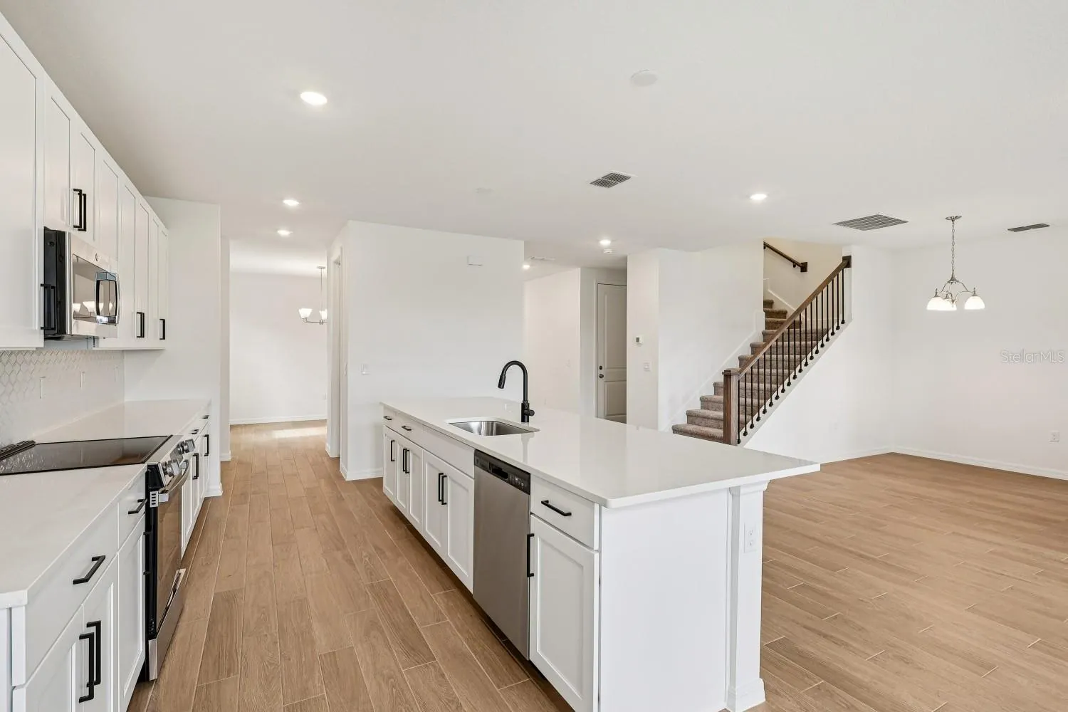 12866 EUREKA LEMON DR