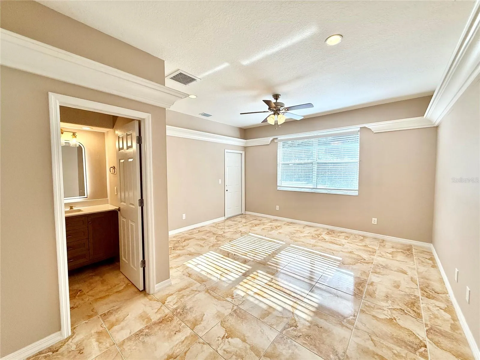 10334 LONGWOOD DR