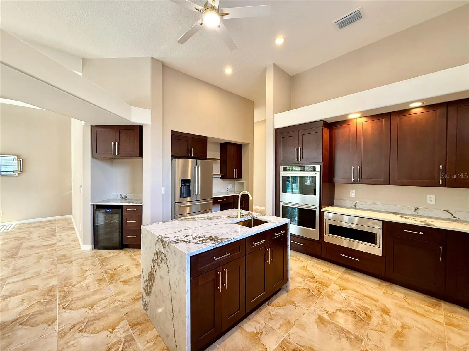 10334 LONGWOOD DR