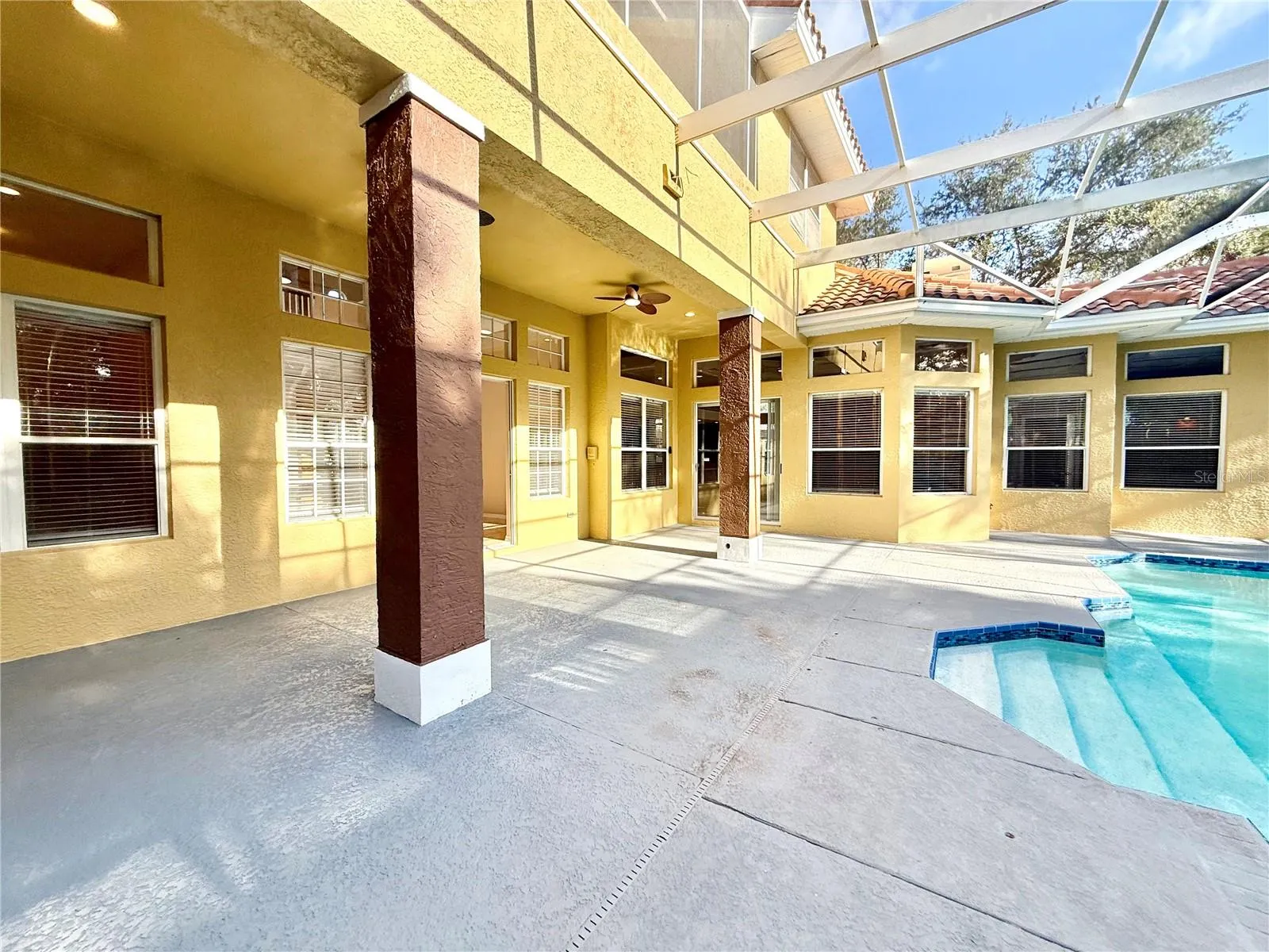 10334 LONGWOOD DR