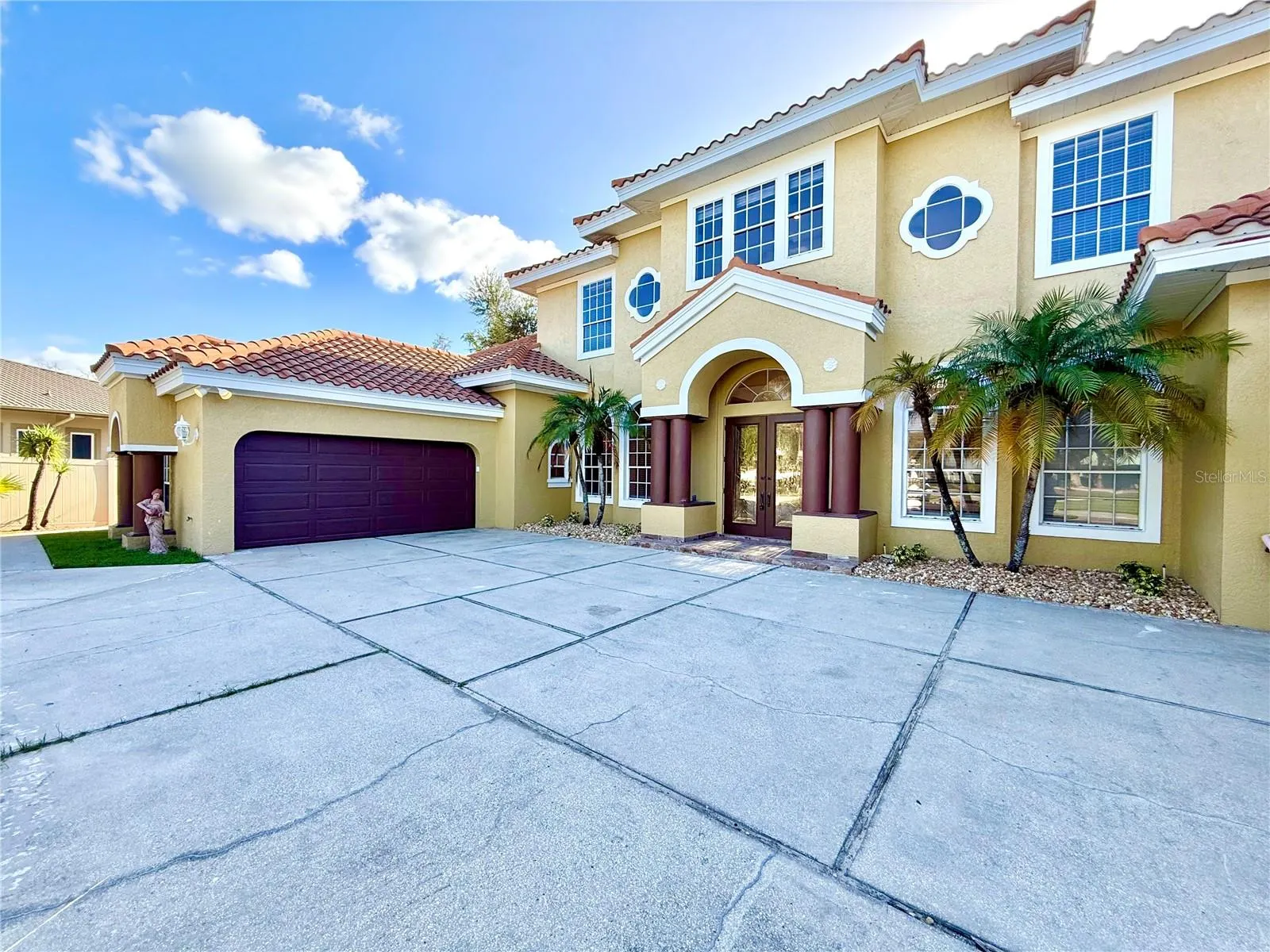 10334 LONGWOOD DR