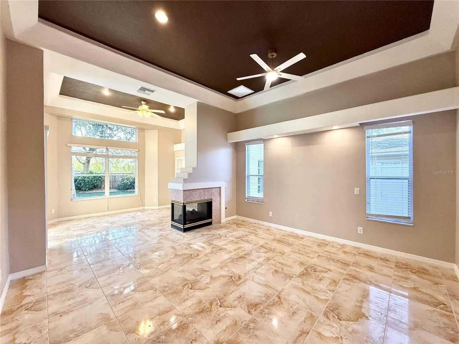 10334 LONGWOOD DR