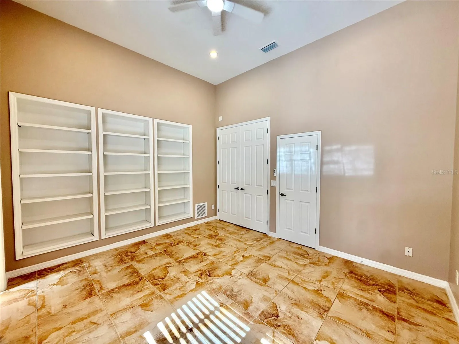 10334 LONGWOOD DR