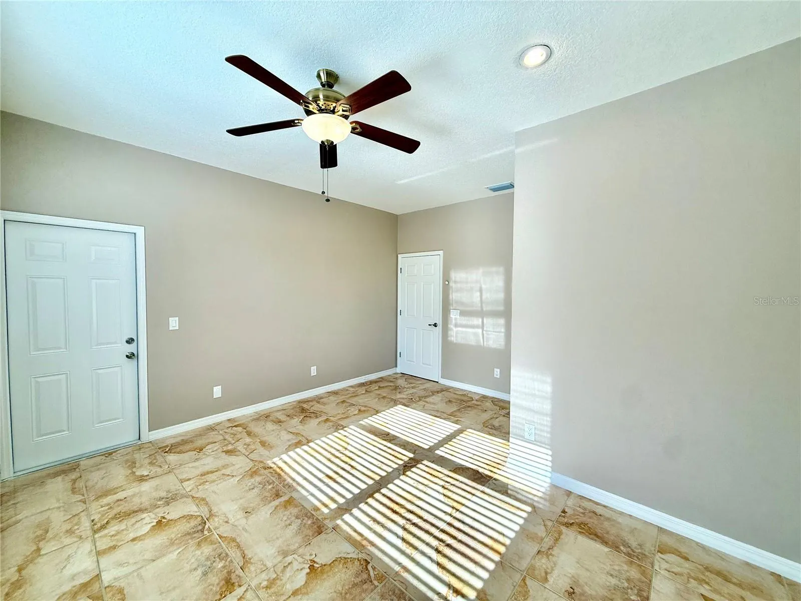 10334 LONGWOOD DR