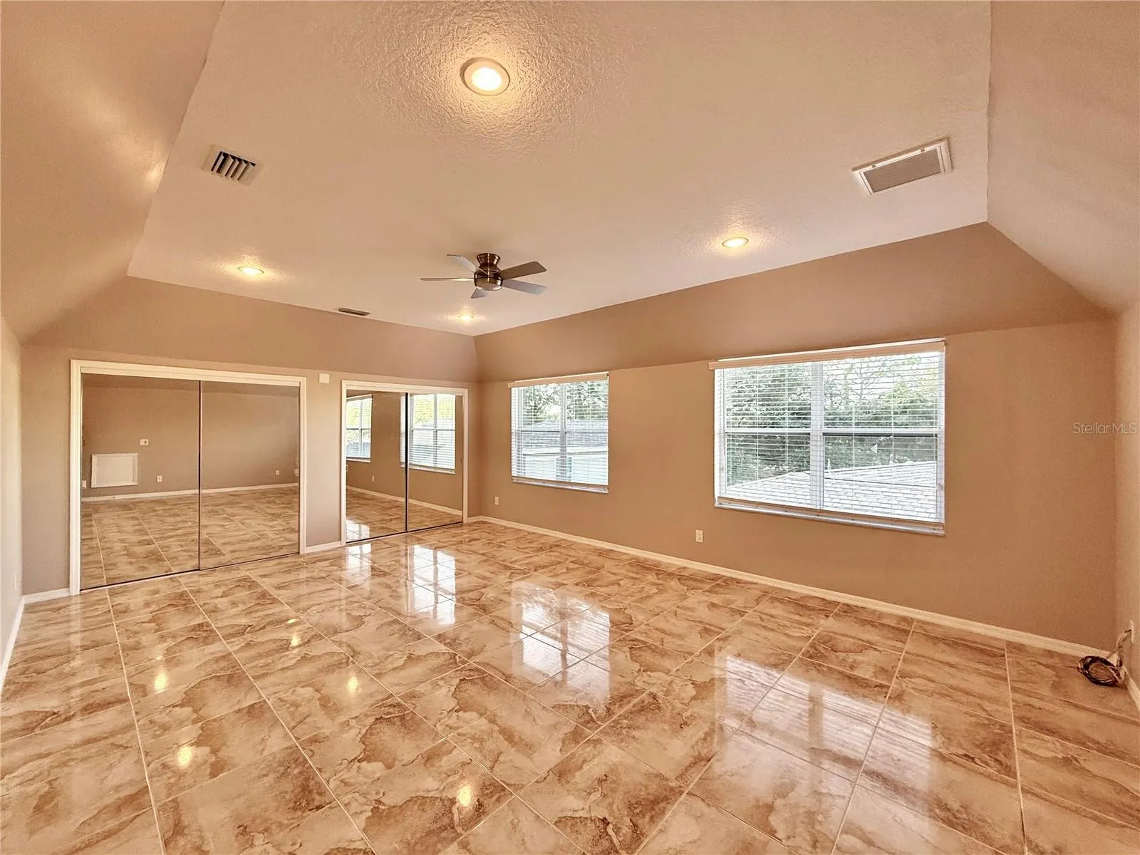 10334 LONGWOOD DR