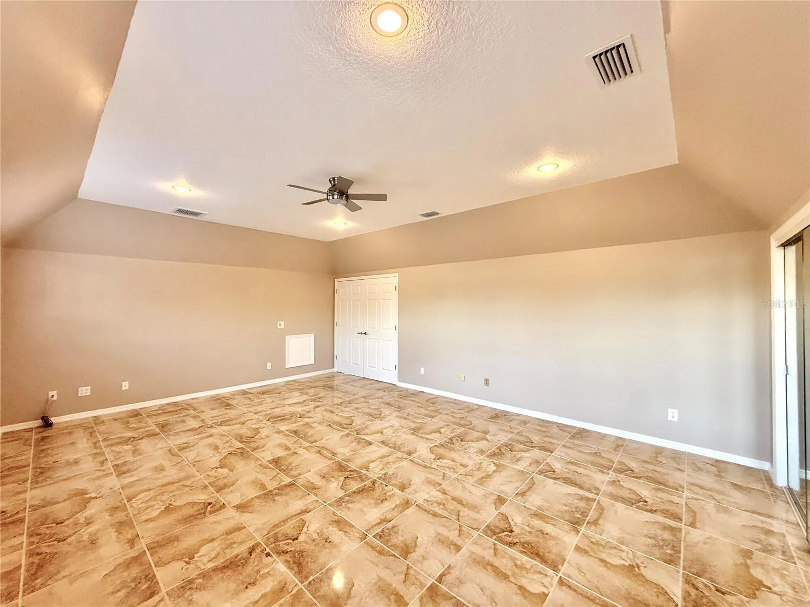 10334 LONGWOOD DR