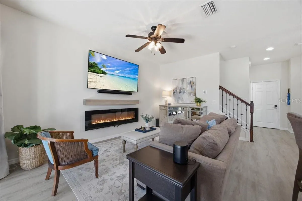 4868 WANDERING WAY