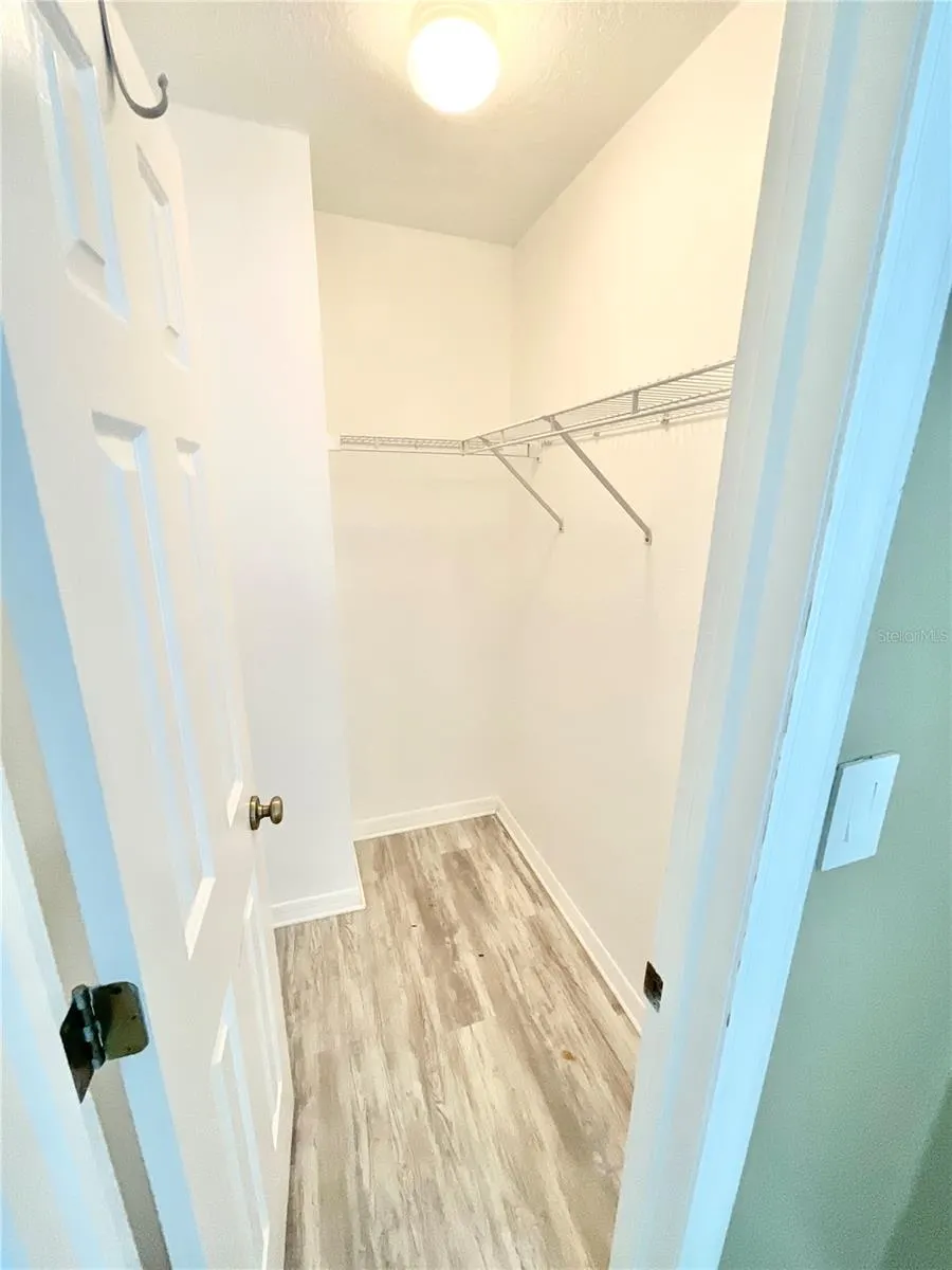 12249 COUNTRY WHITE CIR