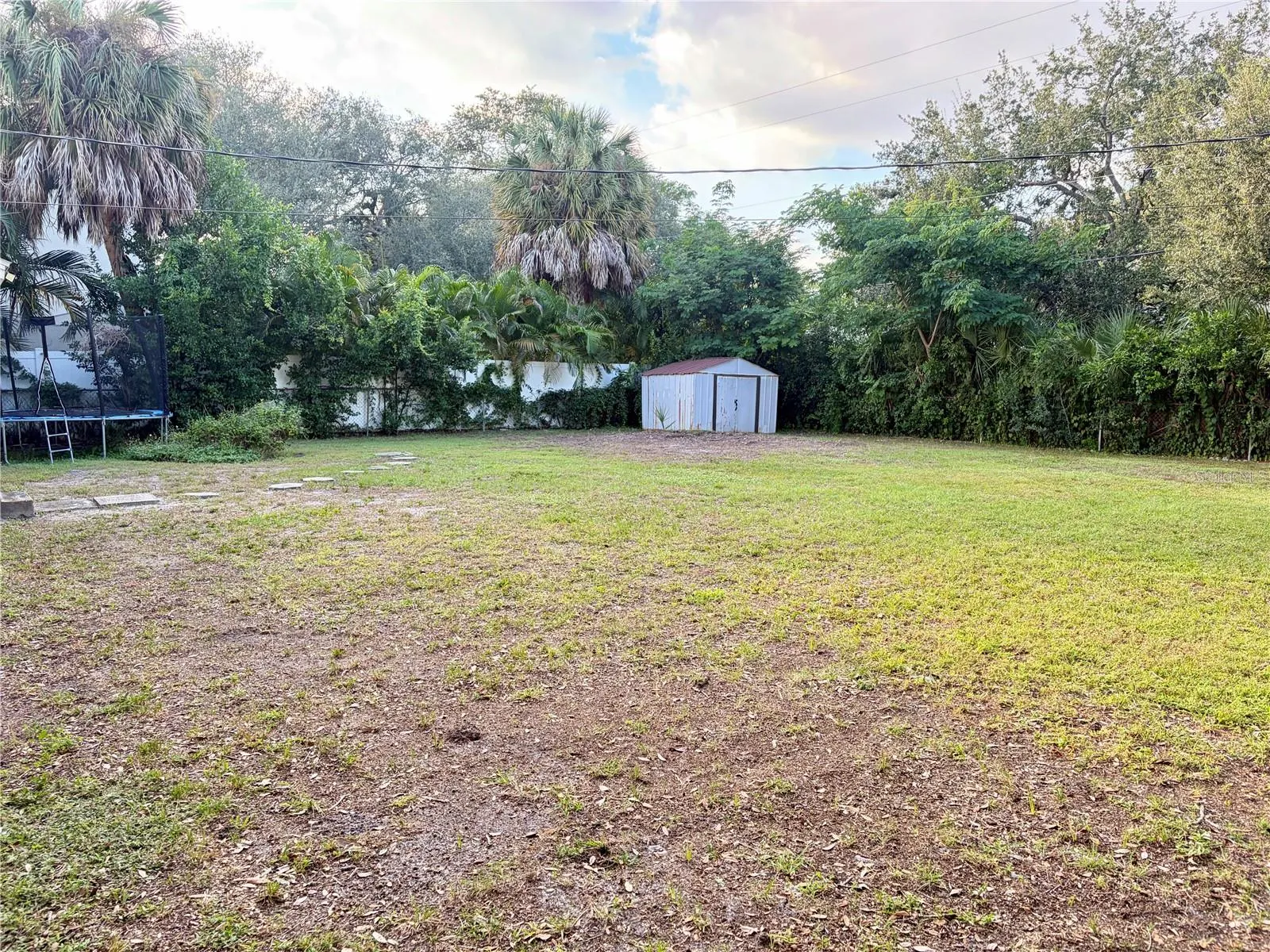 4001 W MULLEN AVE