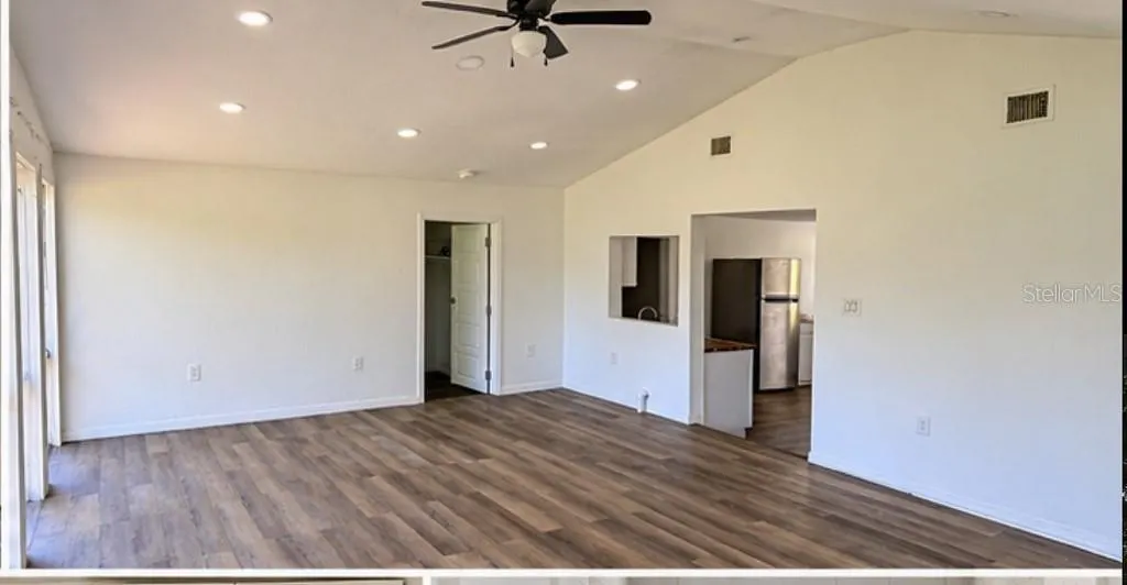 10017 LINDA ST