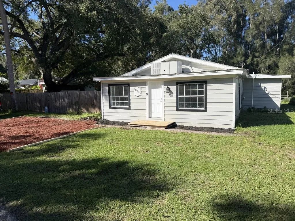 10017 LINDA ST
