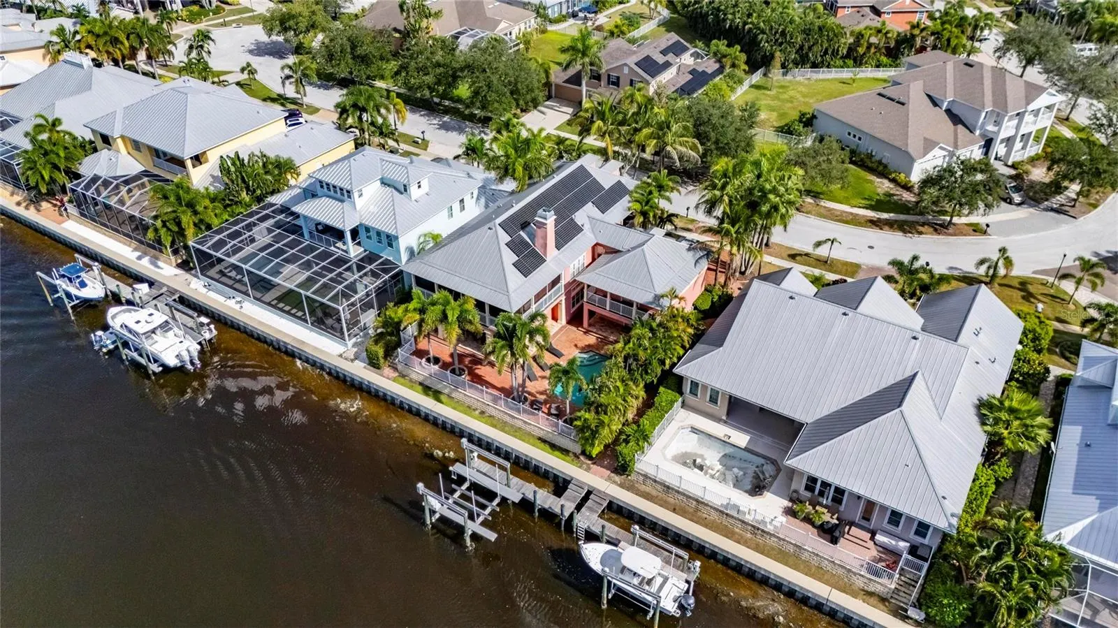 825 ISLEBAY DR