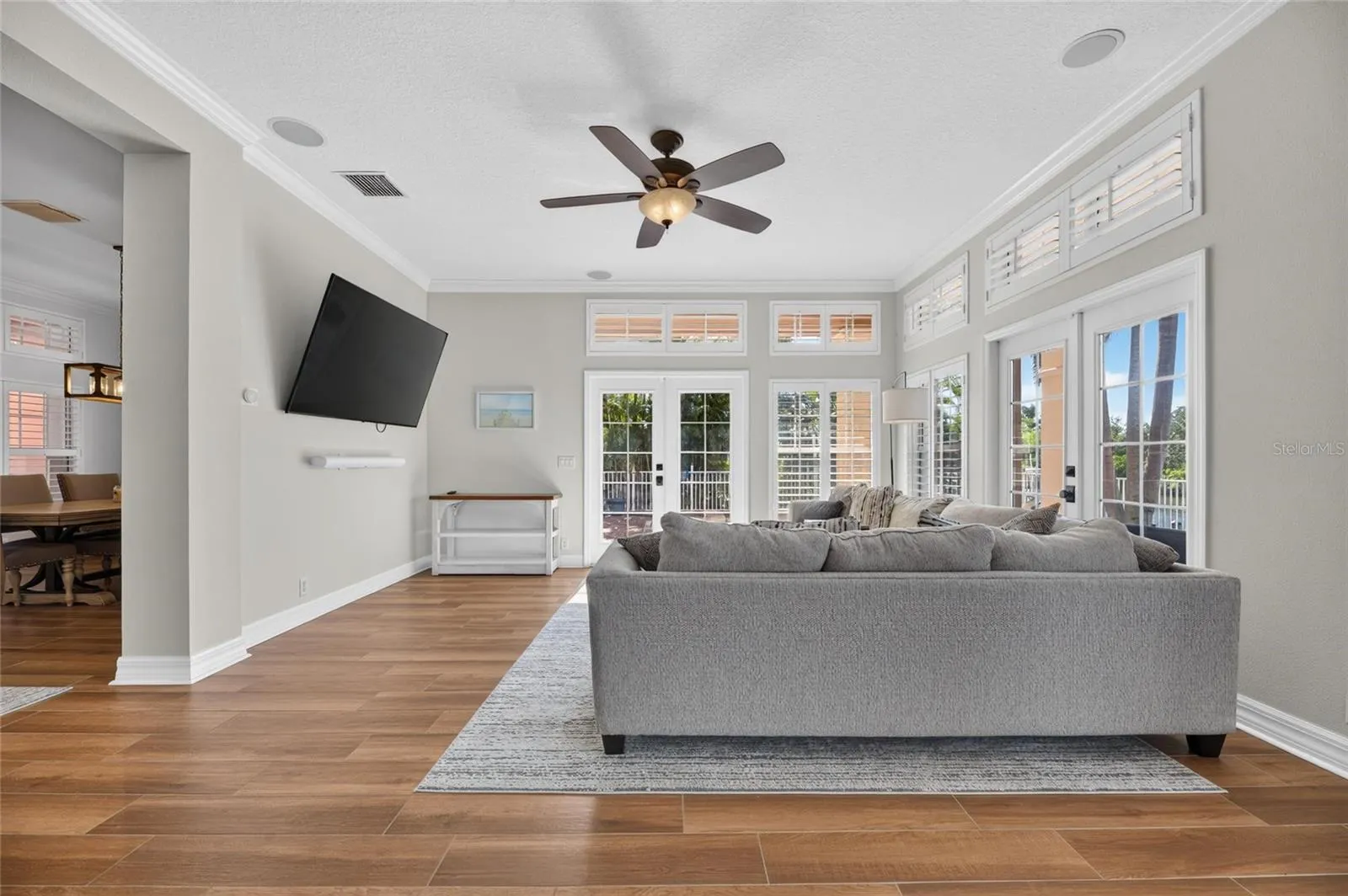 825 ISLEBAY DR