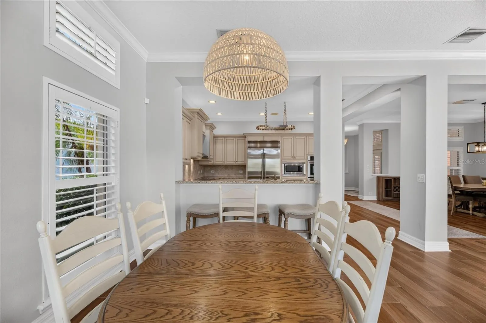 825 ISLEBAY DR