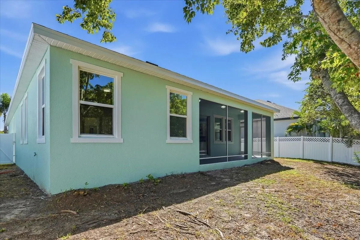 5118 COASTAL SCENE DR