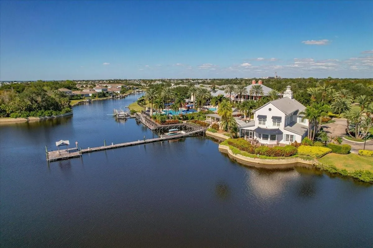5118 COASTAL SCENE DR