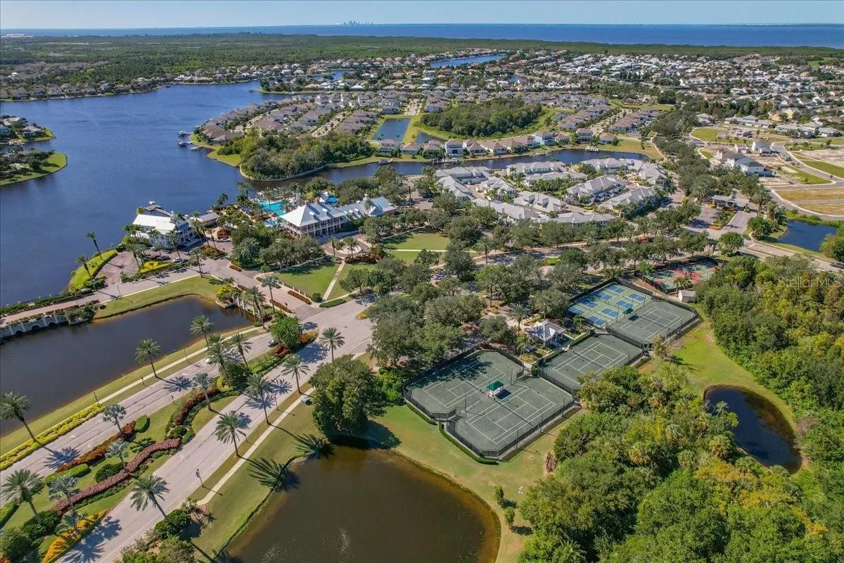 5118 COASTAL SCENE DR