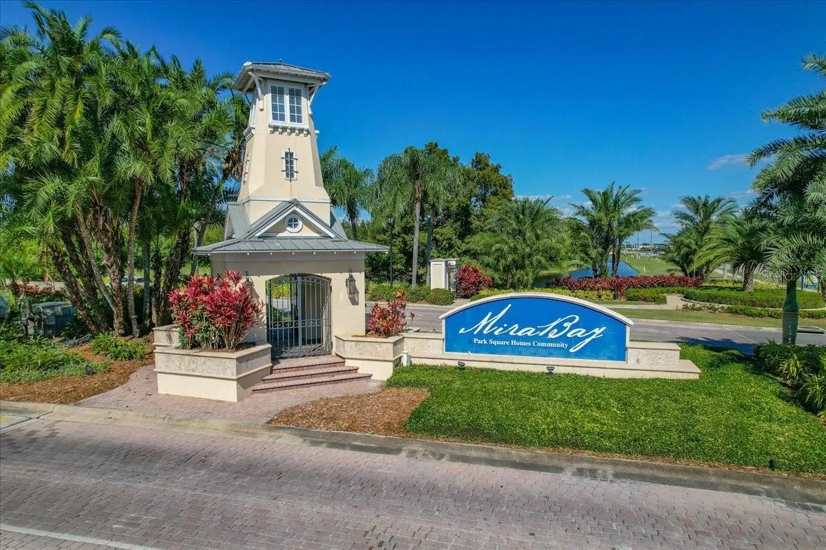5118 COASTAL SCENE DR