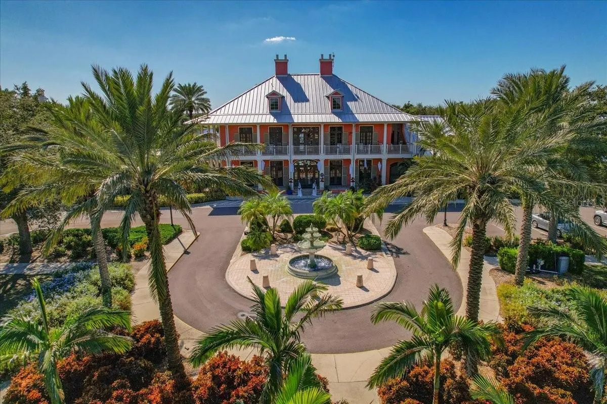 5118 COASTAL SCENE DR