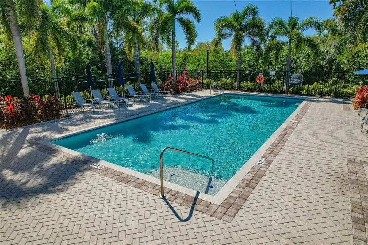 5118 COASTAL SCENE DR