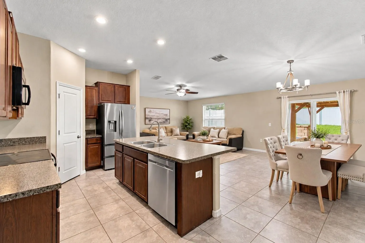 3808 KEARSNEY ABBEY CIR