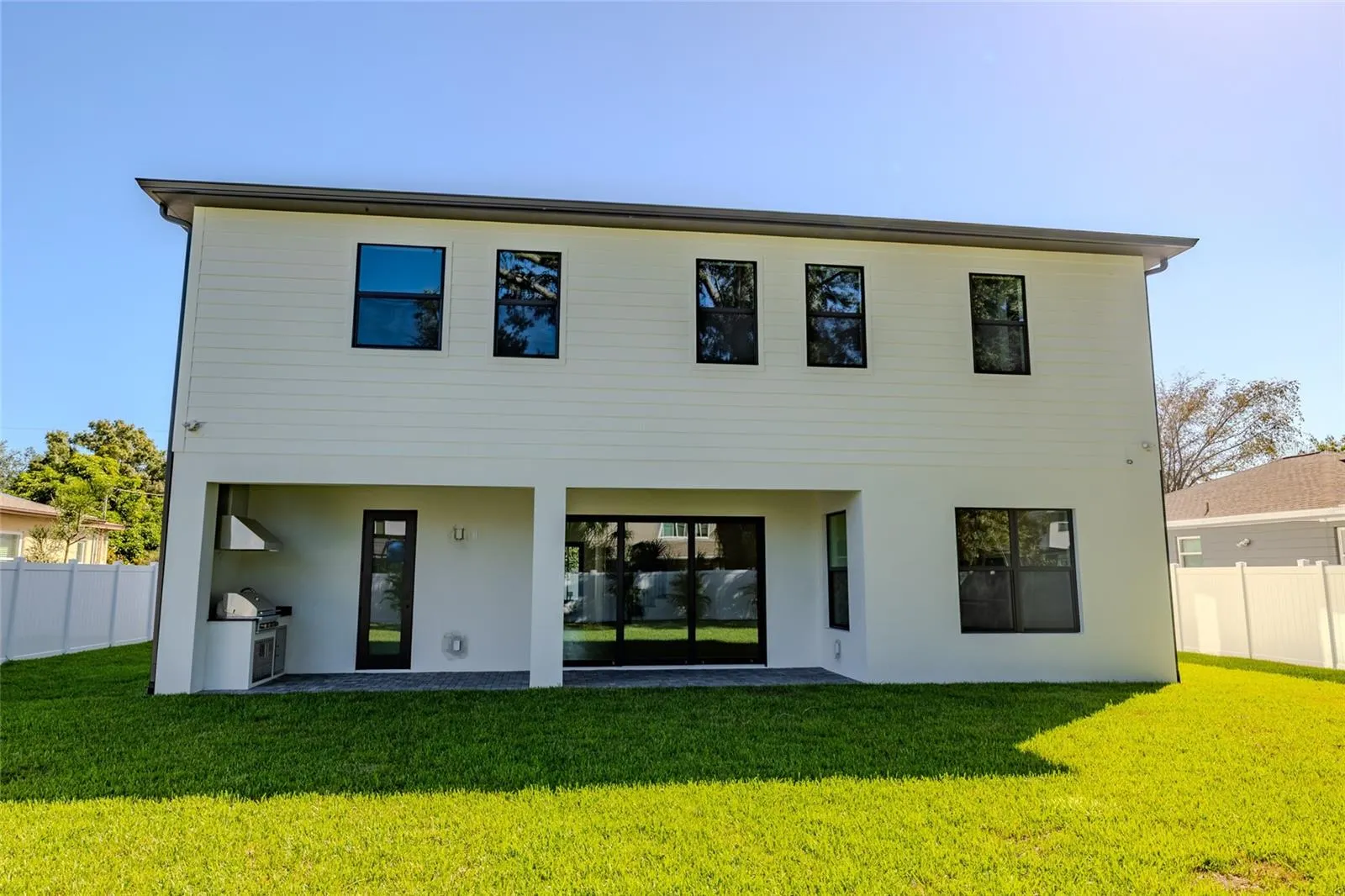 306 N EXCELDA AVE