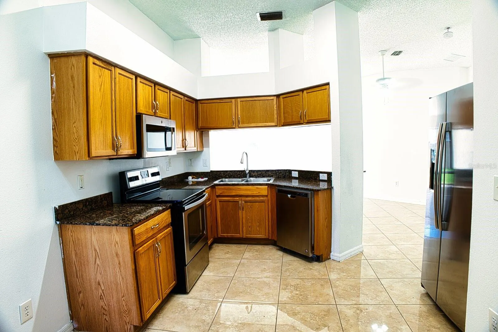 11007 WHITECAP DR
