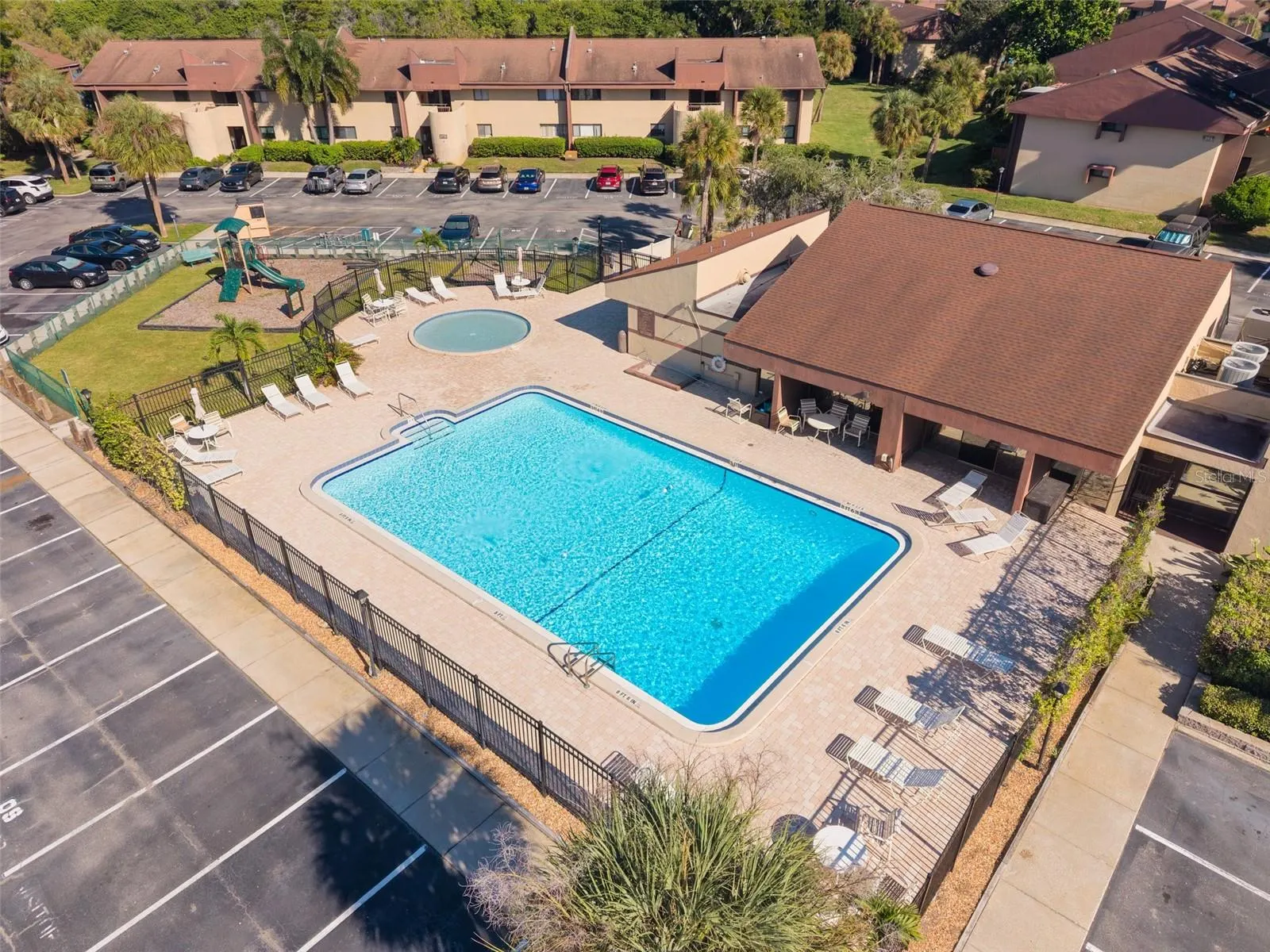860 S VILLAGE DR N #105 #105