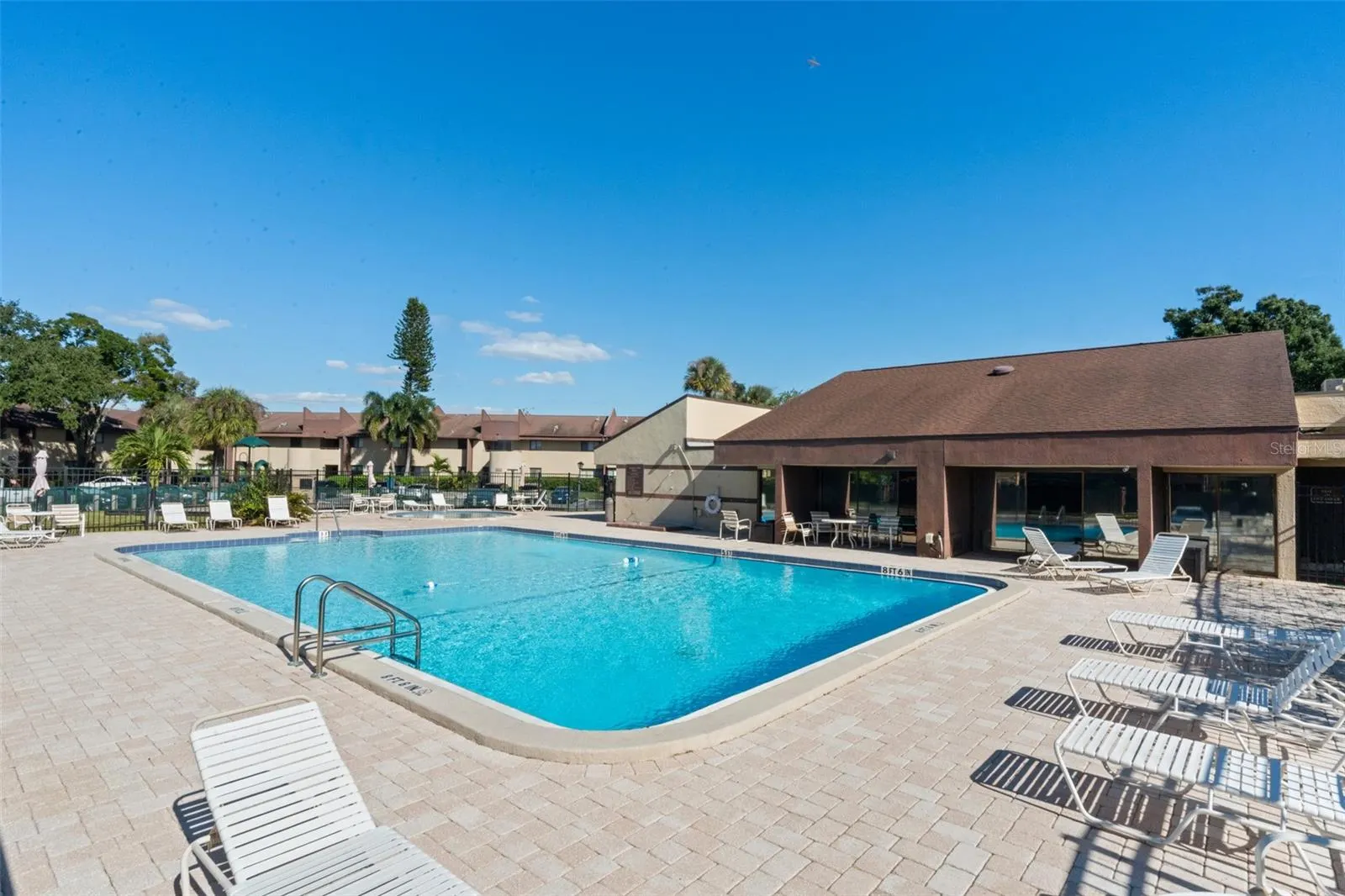 860 S VILLAGE DR N #105 #105