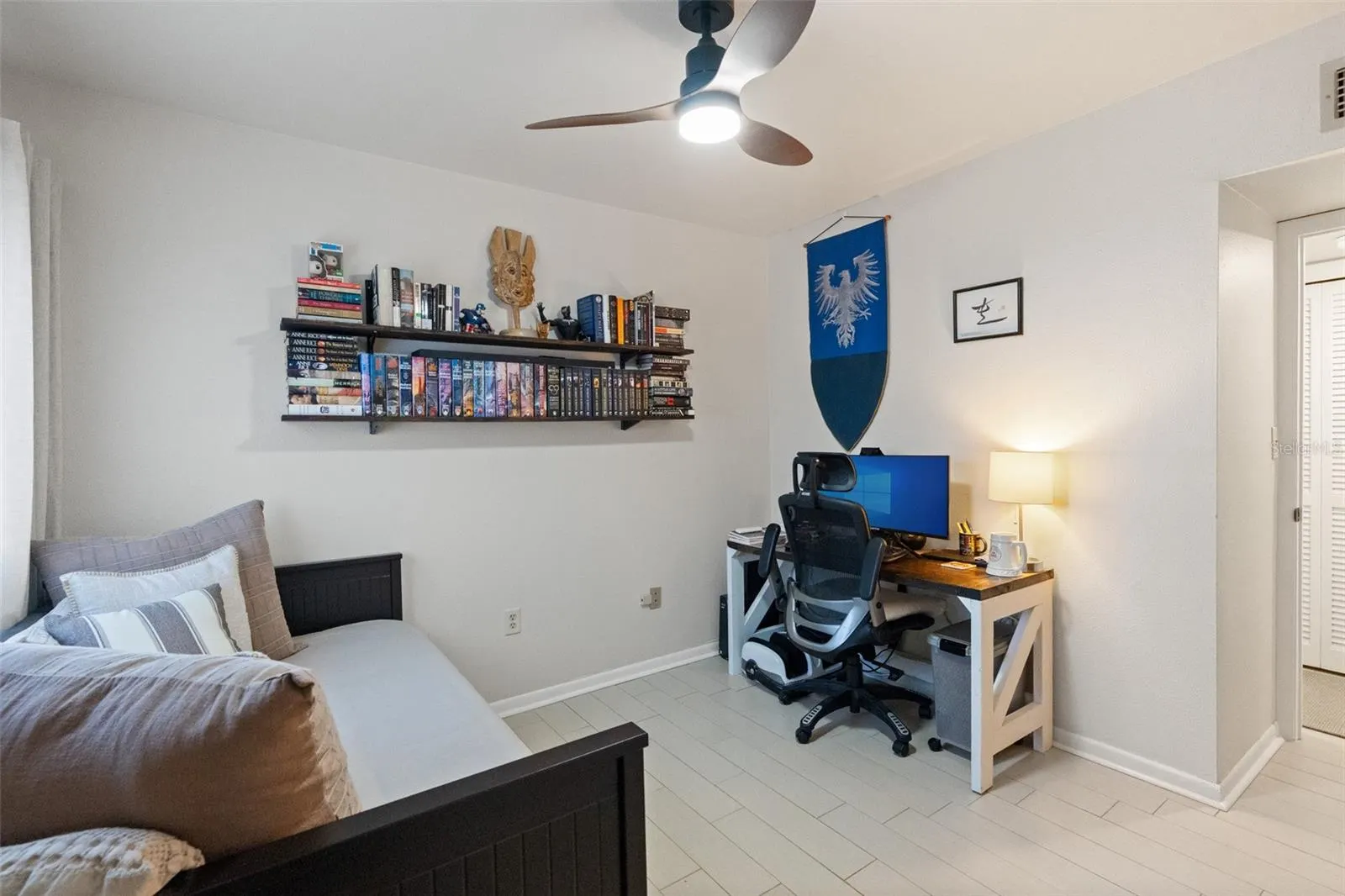 860 S VILLAGE DR N #105 #105