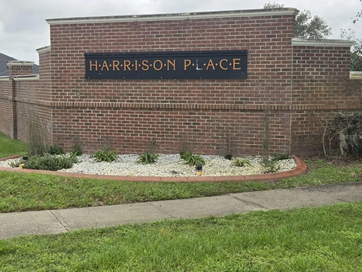 2462 HARRISON PLACE BLVD